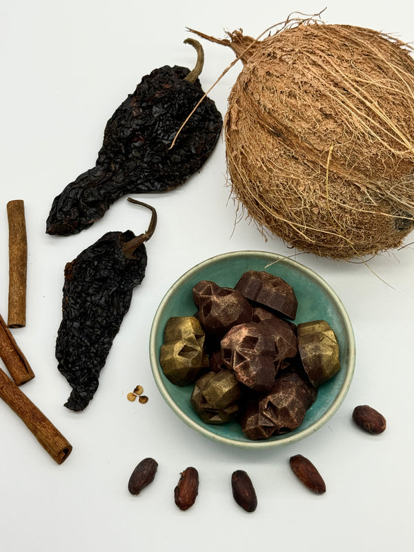 DIA DE LOS MUERTOS CACAO SKULLS - seasonal offering